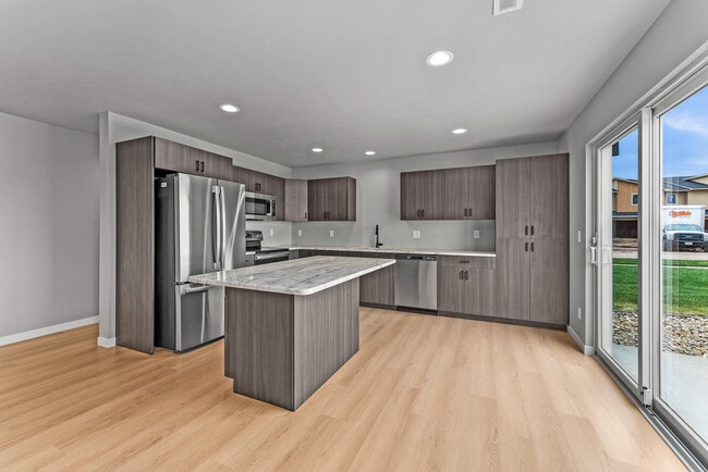 property at 535 Harper Cir
