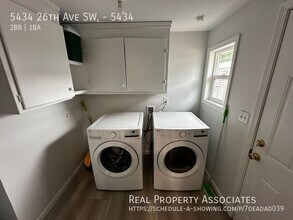 5434 26th Ave SW in Seattle, WA - Building Photo - Building Photo