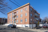 36-41 169th St in Flushing, NY - Building Photo - Building Photo