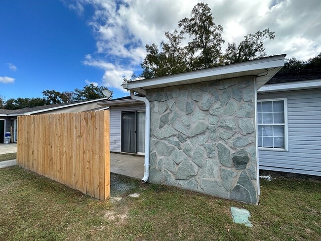 property at 8300 Country Walk Dr