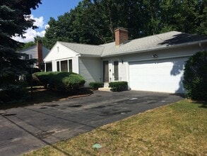 83 Helena St in Leominster, MA - Building Photo - Building Photo