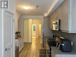 57-57 Finch Ave W in Toronto, ON - Building Photo - Building Photo
