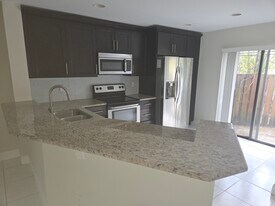 7890 Lago Del Mar Dr in Boca Raton, FL - Building Photo