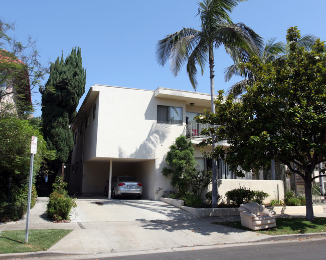 12023 Goshen Ave in Los Angeles, CA - Foto de edificio - Building Photo