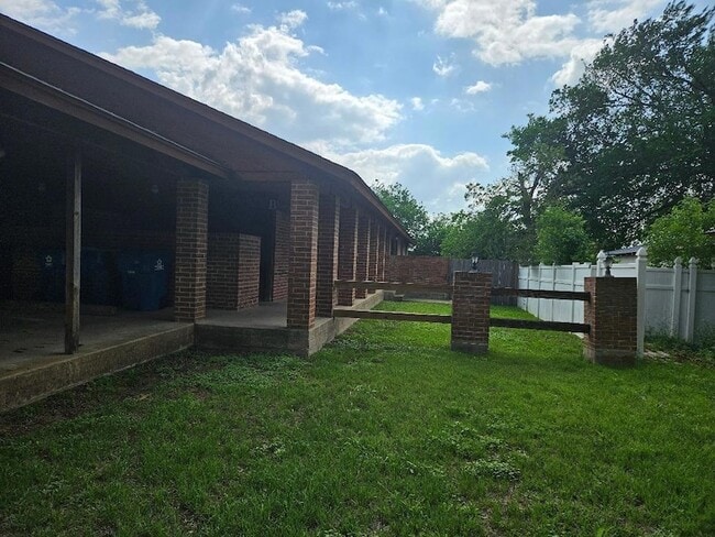 property at 16 N Ave B