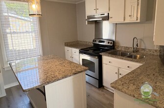 520 Perry Ave in Greenville, SC - Building Photo - Building Photo