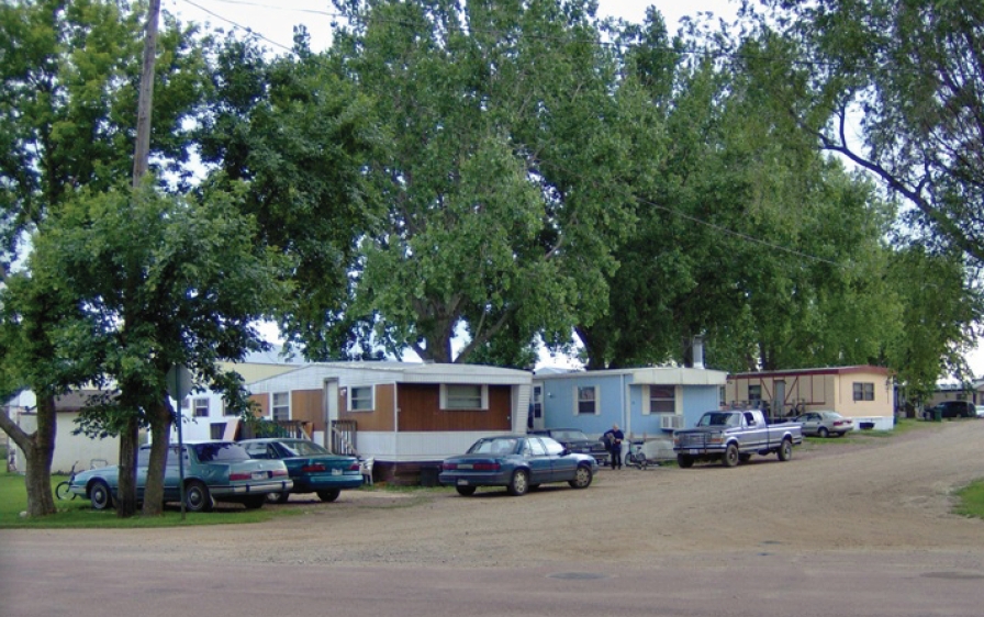 Lennox Manufactured Housing in Lennox, SD - Building Photo