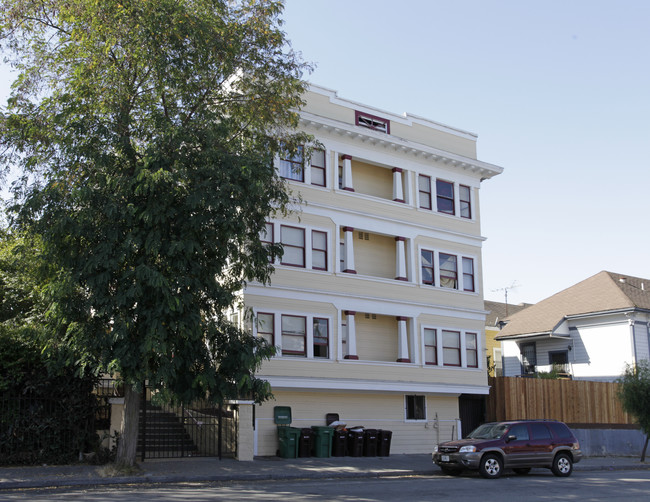 Best Bay Apartments in Oakland, CA - Foto de edificio - Building Photo