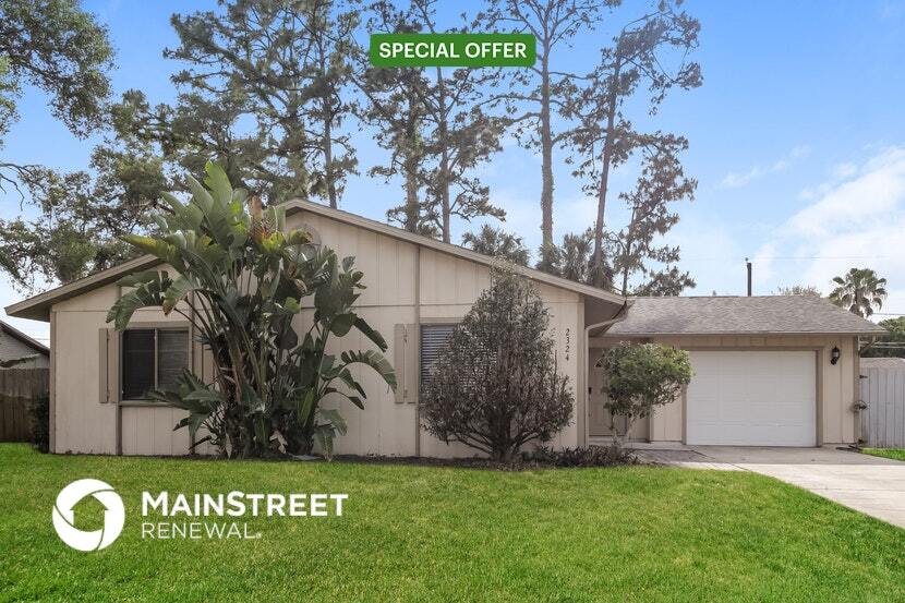 2324 Yule Tree Dr in Edgewater, FL - Building Photo