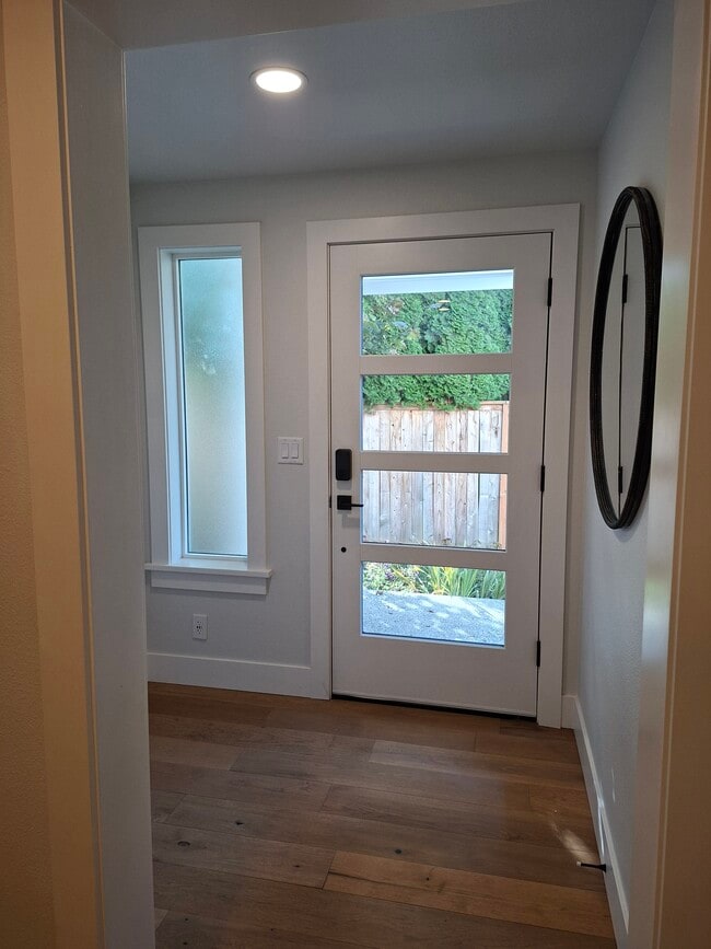 9512 Randall Dr in Gig Harbor, WA - Building Photo - Building Photo