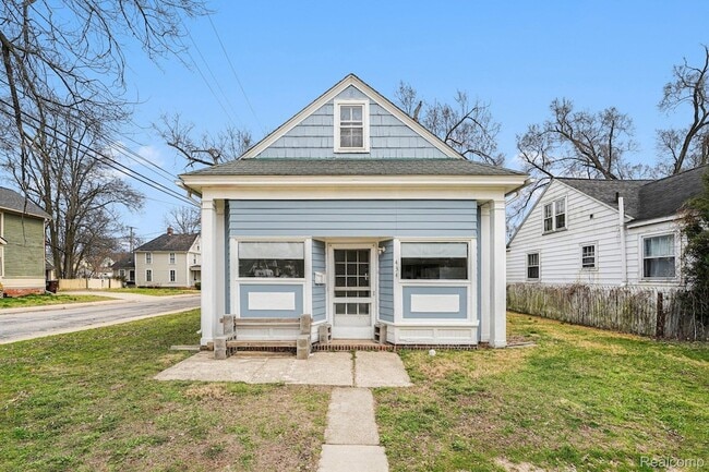 property at 434 N Hamilton St