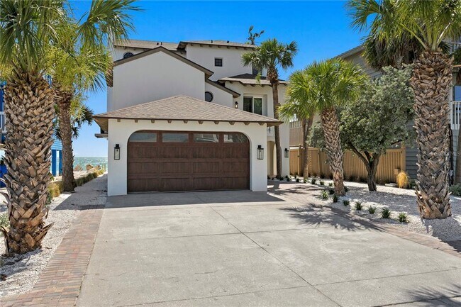 8440 W Gulf Blvd in Treasure Island, FL - Building Photo - Building Photo