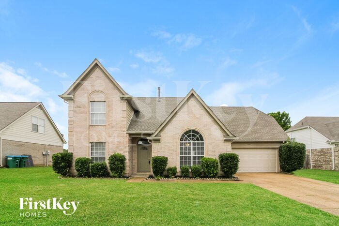 7297 Hunter's Horn Dr in Olive Branch, MS - Foto de edificio