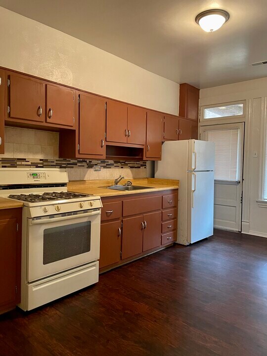 674 Middle Ave in Wilmerding, PA - Building Photo