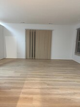 3245 Reeves Dr in Melvindale, MI - Building Photo - Building Photo