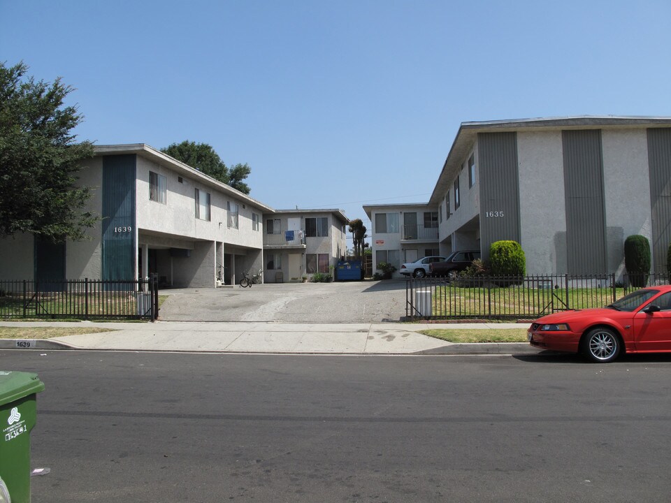 1639 206th St in Torrance, CA - Foto de edificio