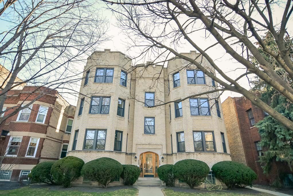 4447 N Rockwell in Chicago, IL - Building Photo