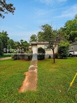 961 Elizabeth Dr in Birmingham, AL - Building Photo