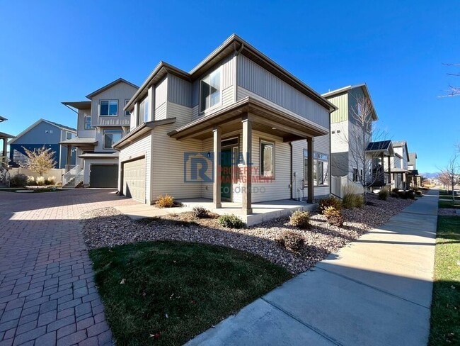 6179 Mineral Belt Dr in Colorado Springs, CO - Building Photo - Building Photo