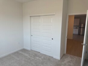 10923 Breezewood Way, Unit B in Stockton, CA - Building Photo - Building Photo