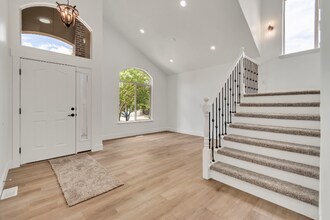 13749 Crimson Patch Way in Riverton, UT - Building Photo - Building Photo