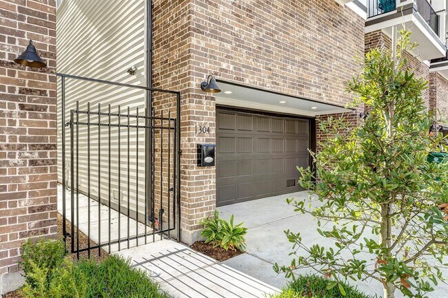 1304 W 23rd St in Houston, TX - Building Photo - Building Photo