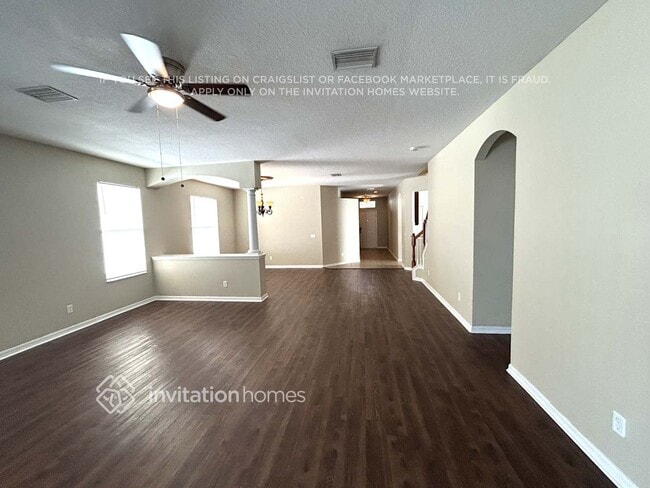 210 Westchester Hills Ln in Valrico, FL - Building Photo - Building Photo