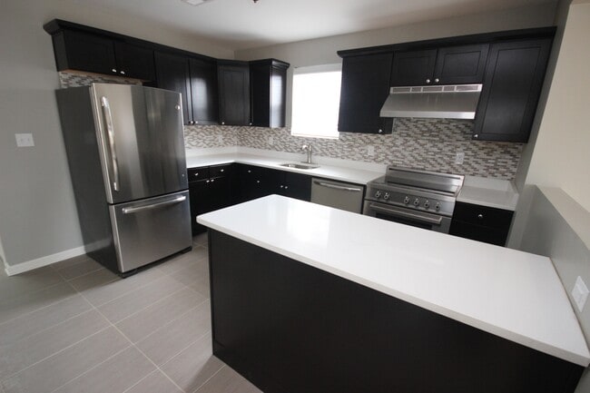816 S Negley Ave, Unit #3 in Pittsburgh, PA - Foto de edificio - Building Photo