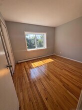 155 Birdseye St, Unit c7 in Bridgeport, CT - Building Photo - Building Photo