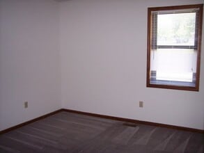 411 N Ridgeview Dr in Warrensburg, MO - Building Photo - Building Photo