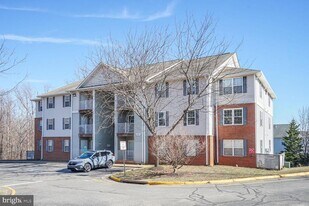505 Garrison Woods Dr in Stafford, VA - Building Photo