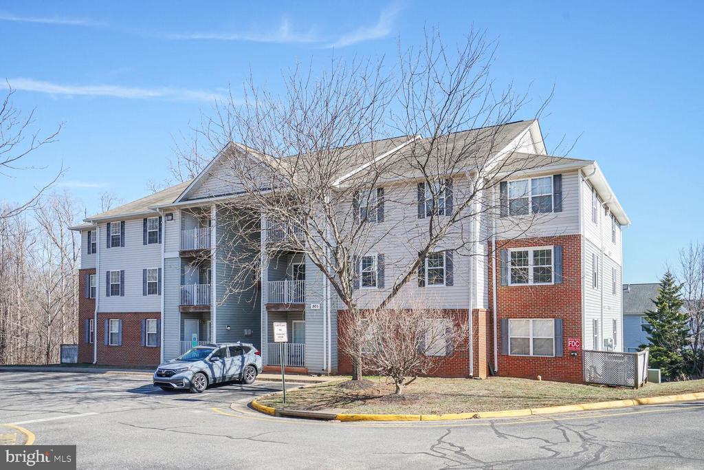 505 Garrison Woods Dr in Stafford, VA - Building Photo