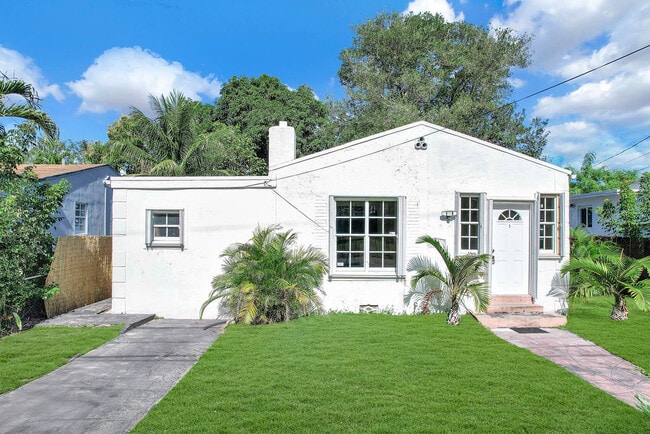 47 NW 45th Ave, Unit 2