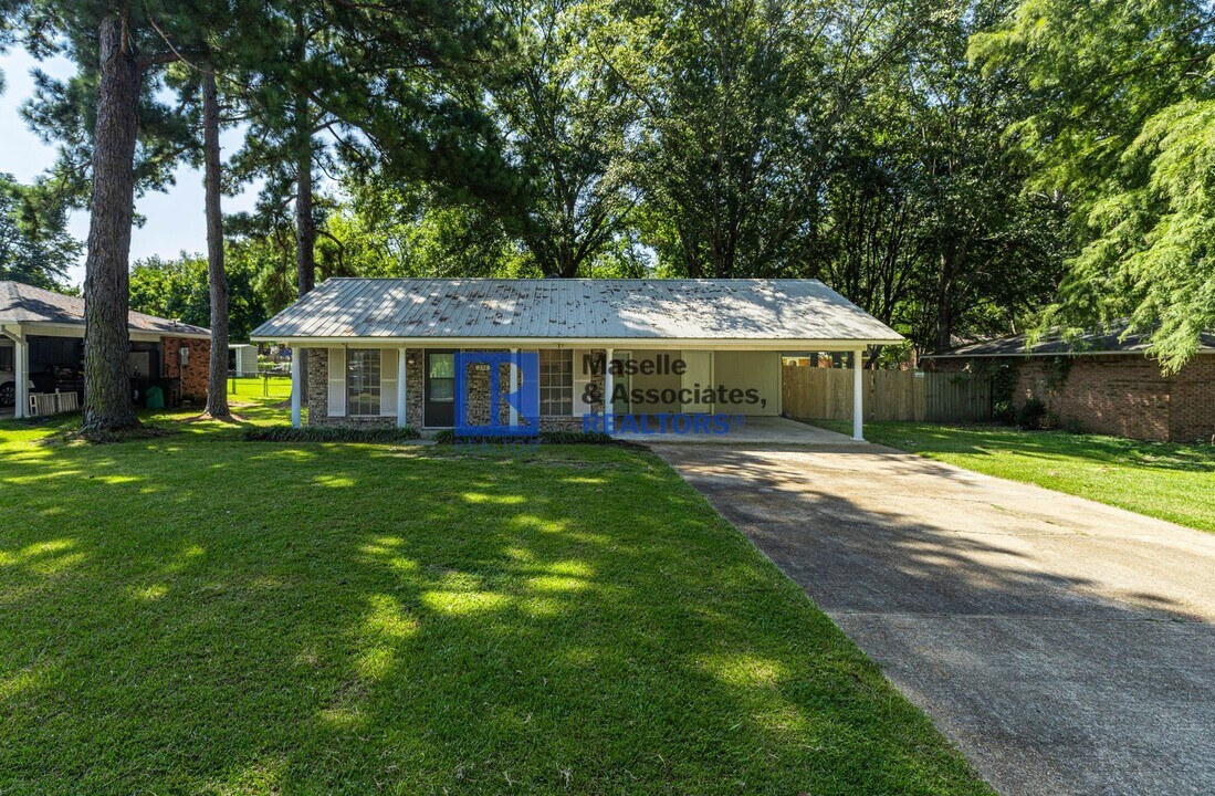 239 Traceland Dr in Madison, MS - Building Photo