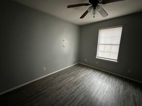 1313 E L St in Russellville, AR - Building Photo - Building Photo