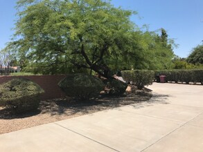12018 N Hayden Rd in Scottsdale, AZ - Building Photo - Building Photo