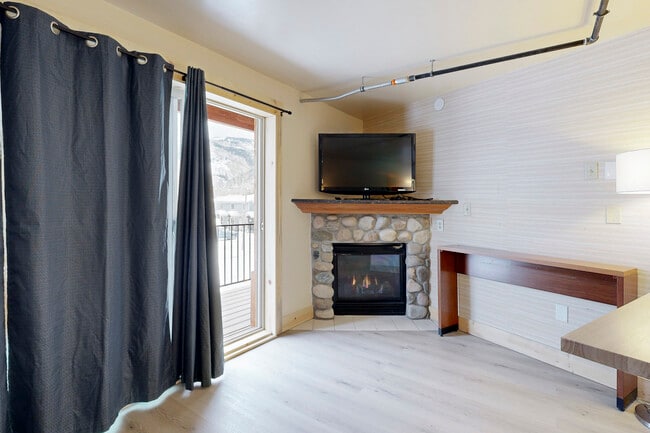 Storm Peak Apartments in Steamboat Springs, CO - Foto de edificio - Interior Photo