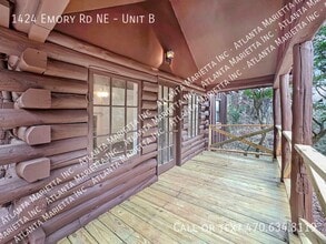 1424 Emory Rd NE in Atlanta, GA - Foto de edificio - Building Photo