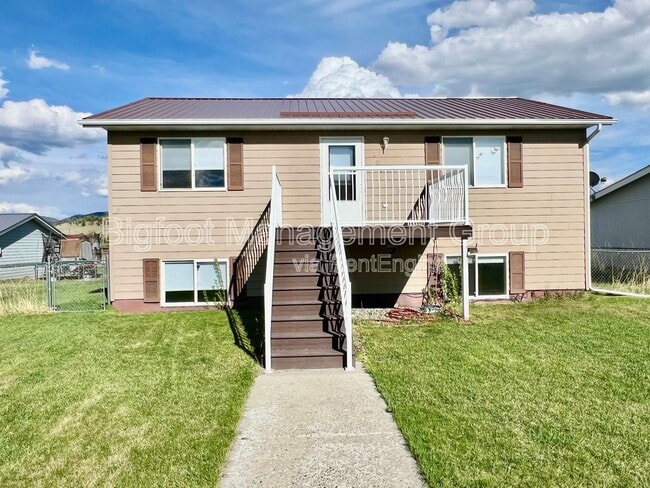 property at 308 N Jackson St