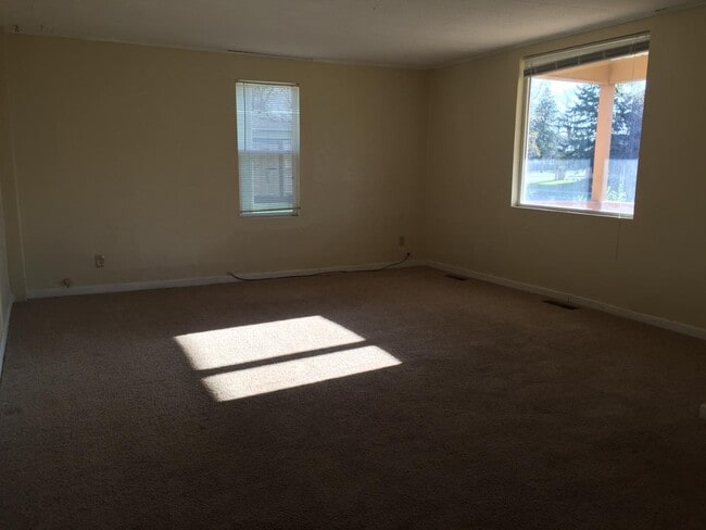 903 Beltrami Ave NW in Bemidji, MN - Building Photo - Building Photo