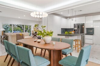 801 NE 76th St in Miami, FL - Building Photo - Building Photo