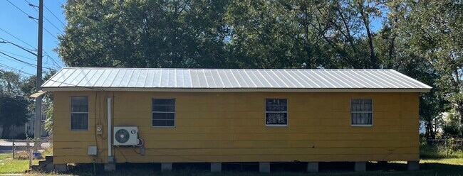 1175 W 3rd St in Jacksonville, FL - Building Photo - Building Photo