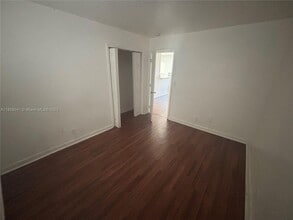 300 SW 4th Ct in Fort Lauderdale, FL - Building Photo - Building Photo