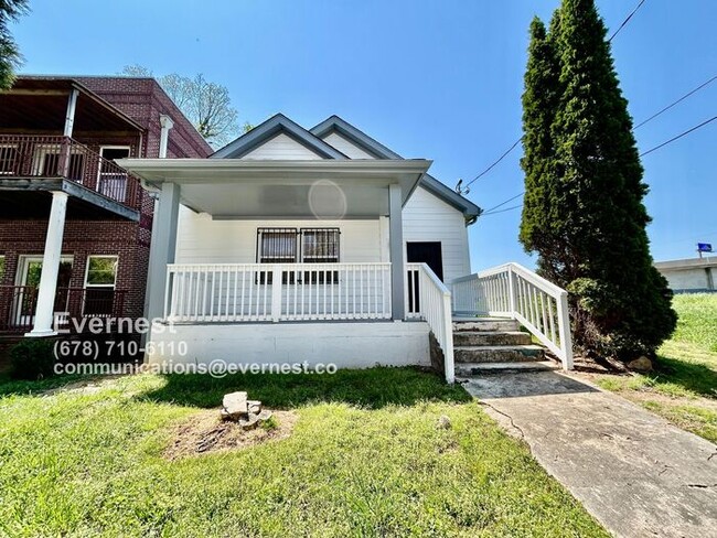 property at 441 Ira St SW