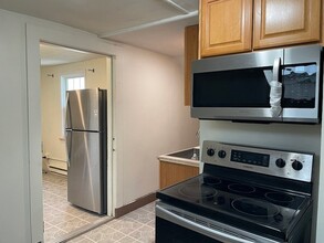 4 Underwood Ct in Westborough, MA - Building Photo - Building Photo
