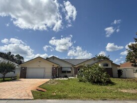 77 Folcroft Ln in Palm Coast, FL - Building Photo