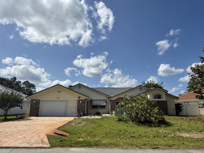 property at 77 Folcroft Ln