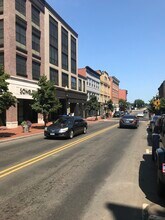 94 Washington St, Unit 26 in Norwalk, CT - Foto de edificio - Building Photo