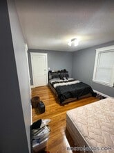8 Hallowell St in Boston, MA - Foto de edificio - Building Photo