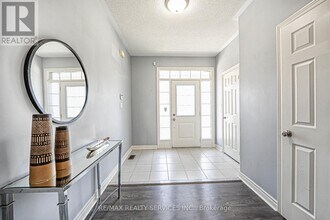 10 McCabe Ln in New Tecumseth, ON - Building Photo - Building Photo